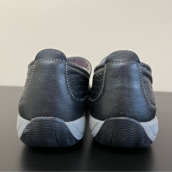 Dansko Hadley Mary Jane Shoes - Picture 7 of 13